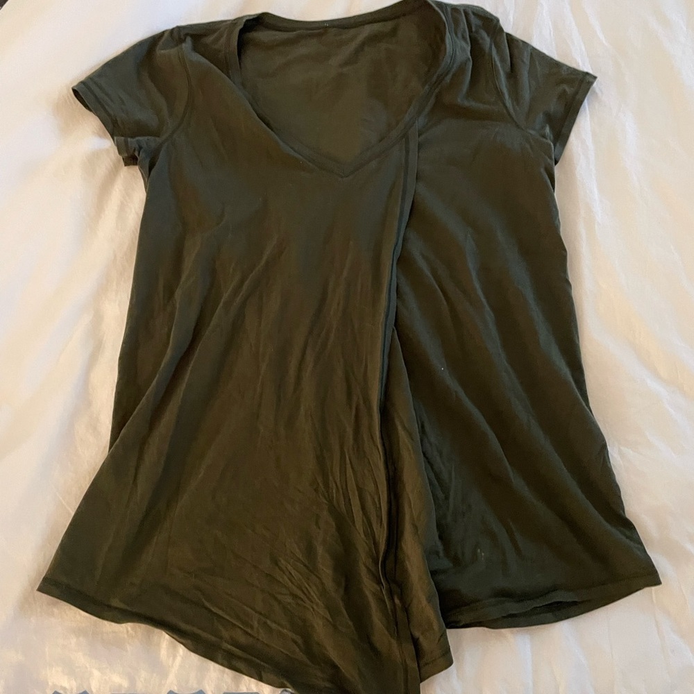 Green Lululemon shirt